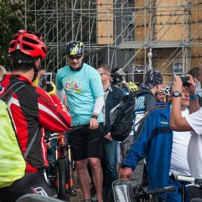 «Велодень» в Киеве: Кличко дал старт велопараду и первым соревнованиям на велотреке