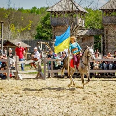Под Киевом пройдет шоу исторических персонажей на День Независимости