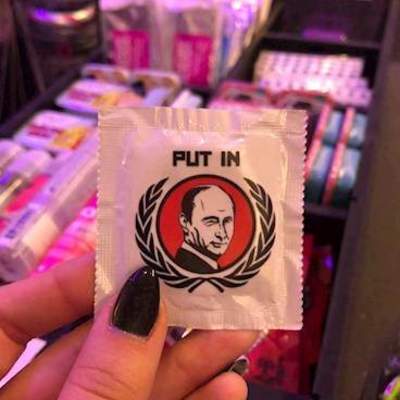 В США лицо Путина «украсило» интимные товары (фото)