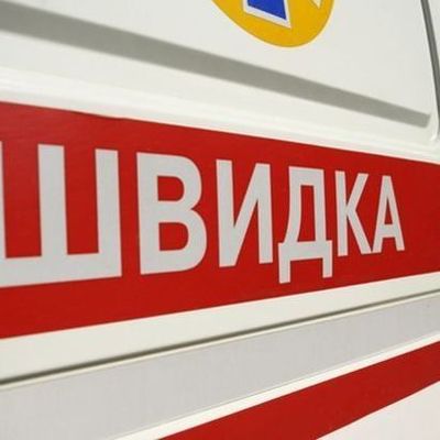 В Киеве женщина выбросилась с 12 этажа жилого дома