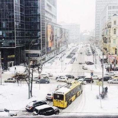Из Киева вывезли более полутора тысяч тонн снега