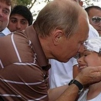 Путин снова отличился на встрече с детьми (фото)