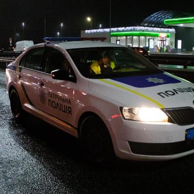 В Борисполе полицейский автомобиль насмерть сбил пешехода