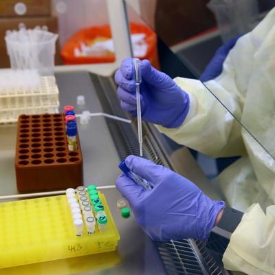 Зеленский пообещал миллион долларов изобретателю вакцины от коронавируса – Ляшко