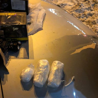 Эксправоохранитель организовал доставку кокаина на такси из Львова в Киев